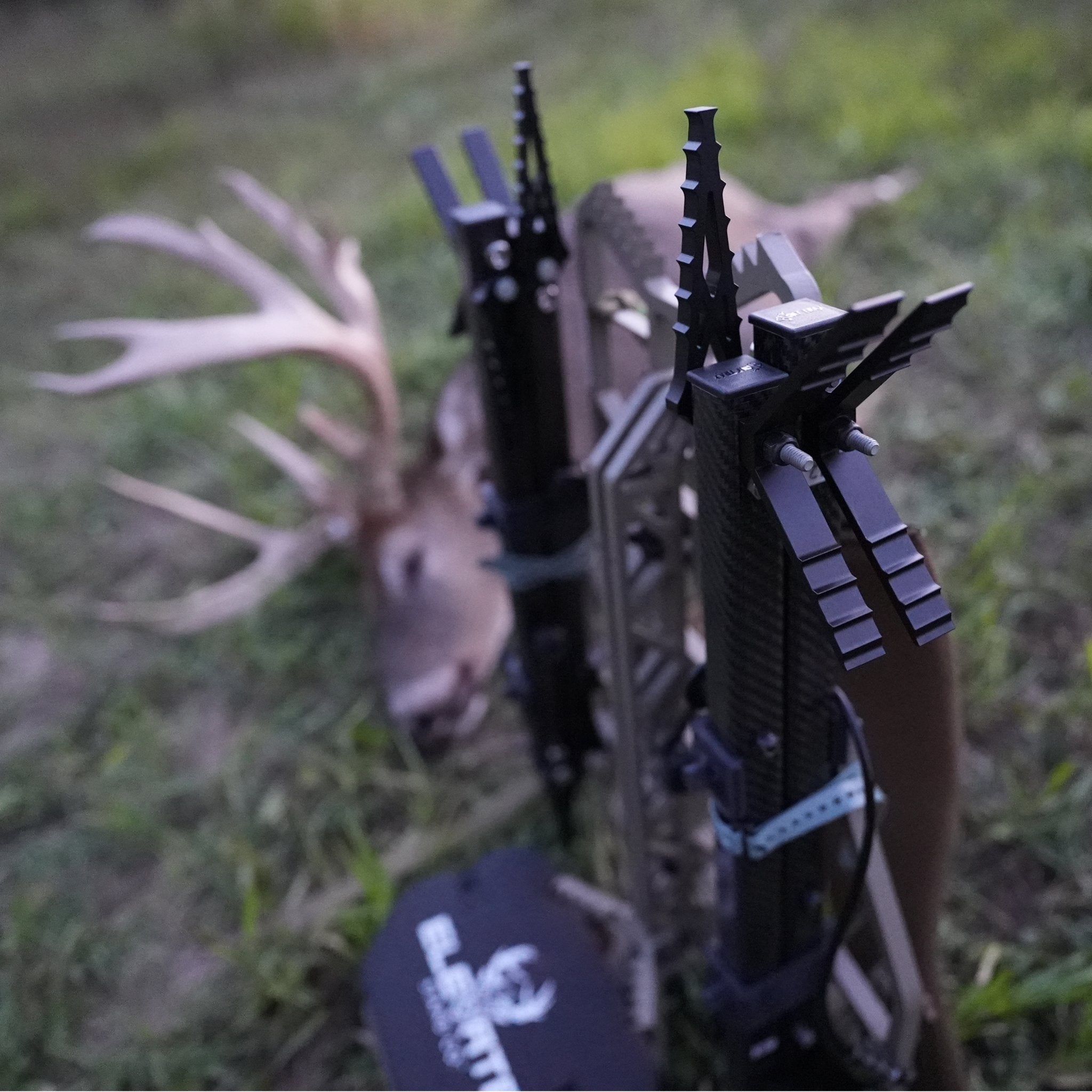 Commando climbing sticks with rotating standoffs packed flush to treestand